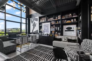 Photo #2: 6274420 Listing