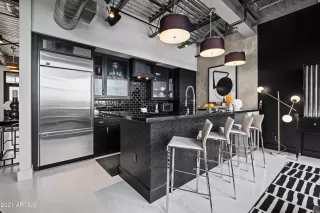 Photo #4: 6274420 Listing