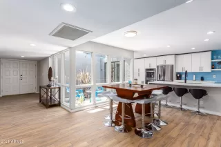 Photo #5: 6274719 Listing