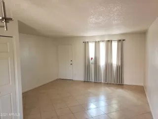 Photo #6: 6274813 Listing