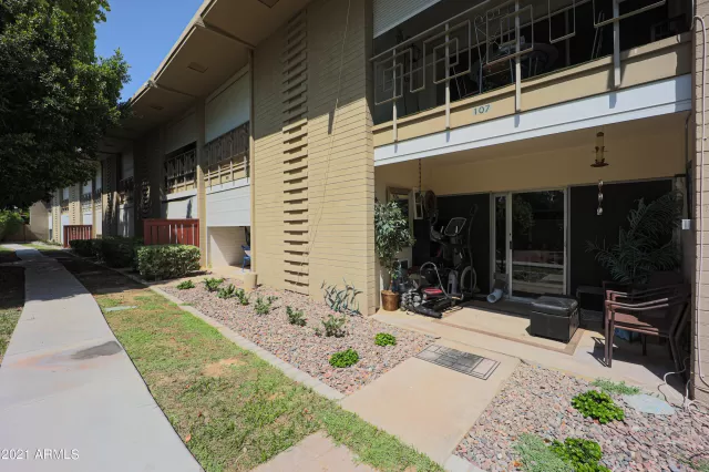 MLS: 6274971 Condo For Sale