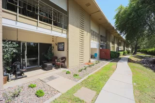 Photo #2: 6274971 Listing