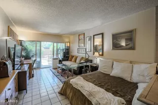 Photo #5: 6274971 Listing