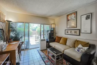 Photo #6: 6274971 Listing