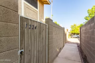 Photo #3: 6274992 Listing