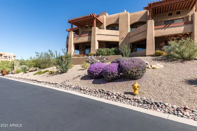 MLS: 6275076 Condo For Sale