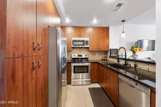 Photo #5: 6275128 Listing