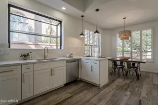 Photo #5: 6275185 Listing