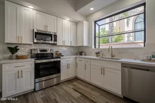 Photo #6: 6275185 Listing