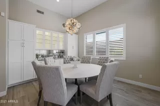 Photo #5: 6275234 Listing