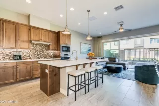 Photo #2: 6275474 Listing