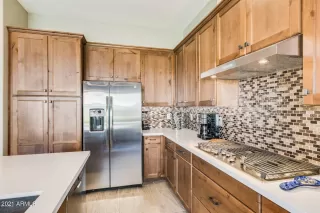 Photo #6: 6275474 Listing