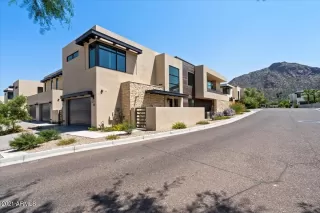 Photo #2: 6275534 Listing 