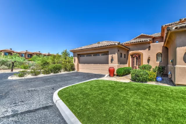 MLS: 6275700 Condo For Sale