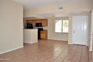 Photo #5: 6275781 Listing