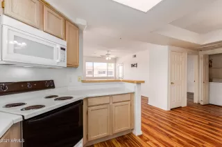 Photo #4: 6275925 Listing