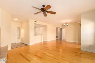 Photo #4: 6276272 Listing