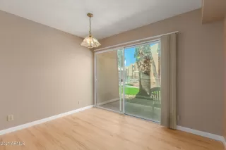 Photo #4: 6276534 Listing