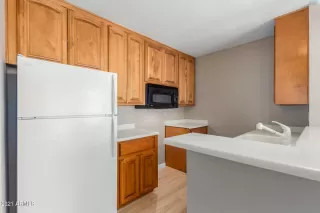 Photo #6: 6276534 Listing