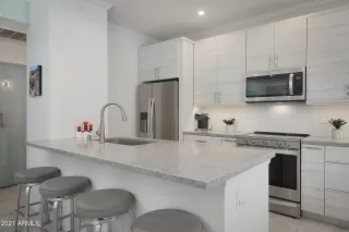 Photo #6: 6276623 Listing