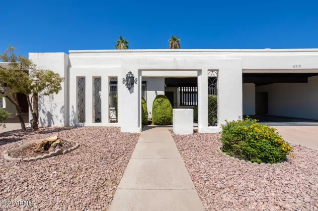 MLS: 6276874 Condo For Sale