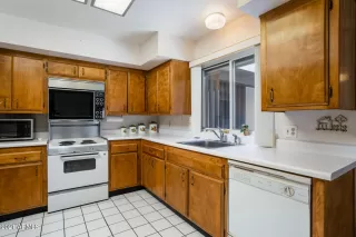 Photo #4: 6276874 Listing