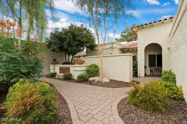 MLS: 6277645 Condo For Sale