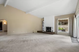 Photo #4: 6277645 Listing