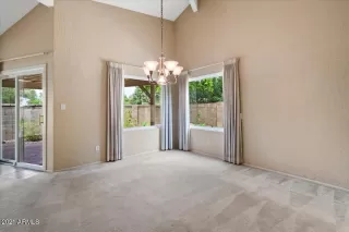 Photo #5: 6277645 Listing