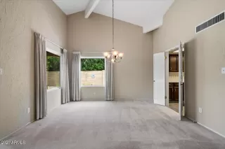 Photo #6: 6277645 Listing