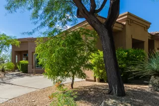 Photo #2: 6277787 Listing 