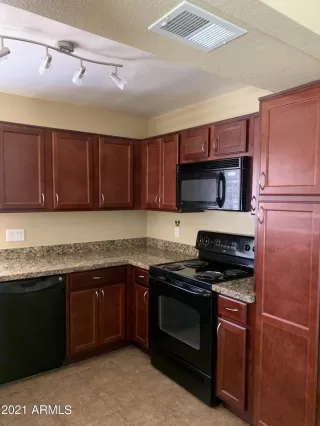 Photo #6: 6277863 Listing 