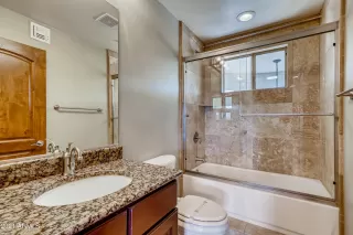 Photo #6: 6278203 Listing