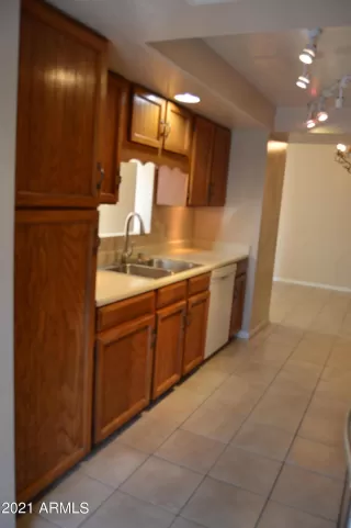 Photo #6: 6278327 Listing