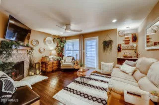 Photo #5: 6278411 Listing