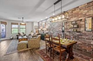 Photo #3: 6278908 Listing 