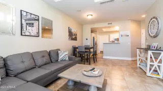 Photo #6: 6278948 Listing