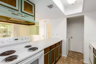 Photo #5: 6278971 Listing