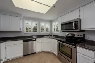 Photo #3: 6279405 Listing