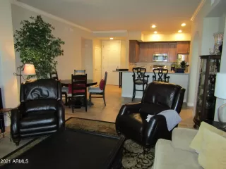 Photo #6: 6279752 Listing