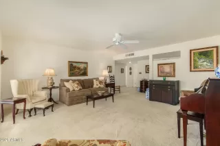 Photo #6: 6279803 Listing