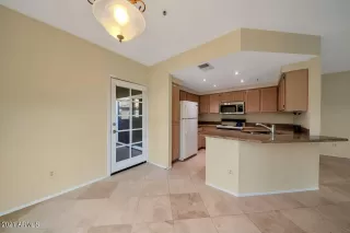 Photo #5: 6280046 Listing