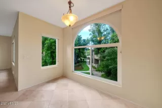 Photo #6: 6280046 Listing