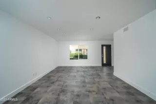 Photo #4: 6280264 Listing