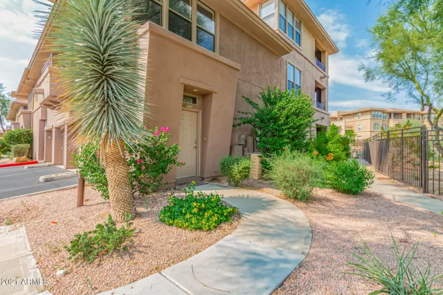 MLS: 6281052 Condo For Sale