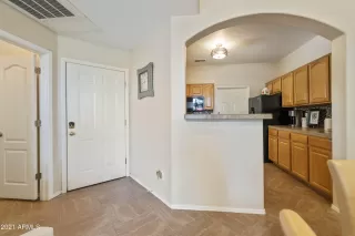 Photo #5: 6281323 Listing