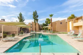 Photo #5: 6281349 Listing