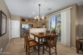 Photo #4: 6281762 Listing