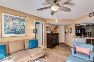 Photo #4: 6281801 Listing