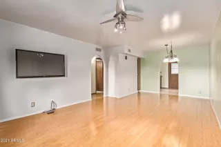 Photo #5: 6282207 Listing 